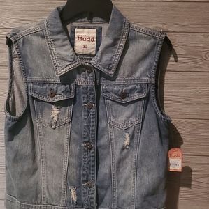Demim vest, size Juniors XL, NWT